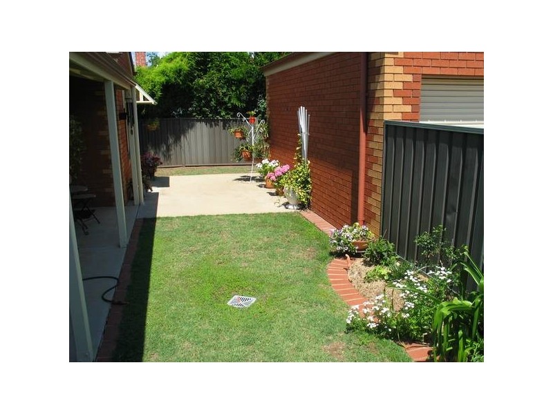 1/10 Larritt Street, Bendigo VIC 3550