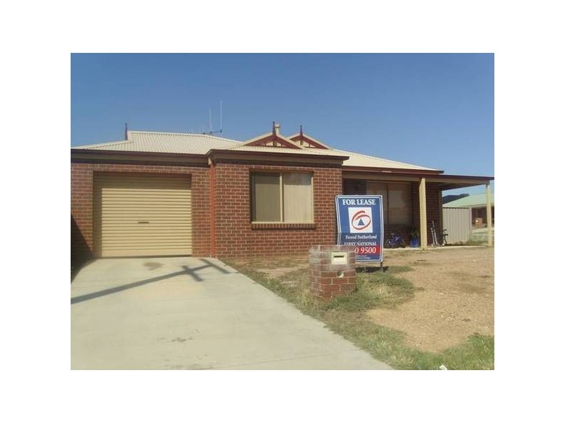 1/35 ELLIOT COURT, Eaglehawk VIC 3556
