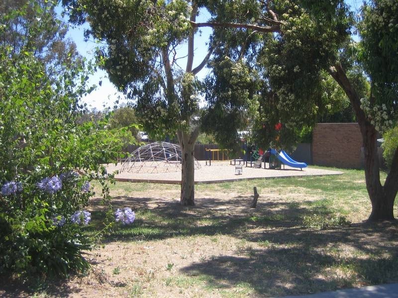 16 Bolton Drive, Strathdale VIC 3550