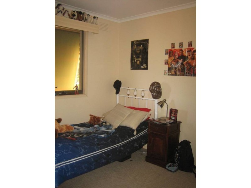 16 Bolton Drive, Strathdale VIC 3550