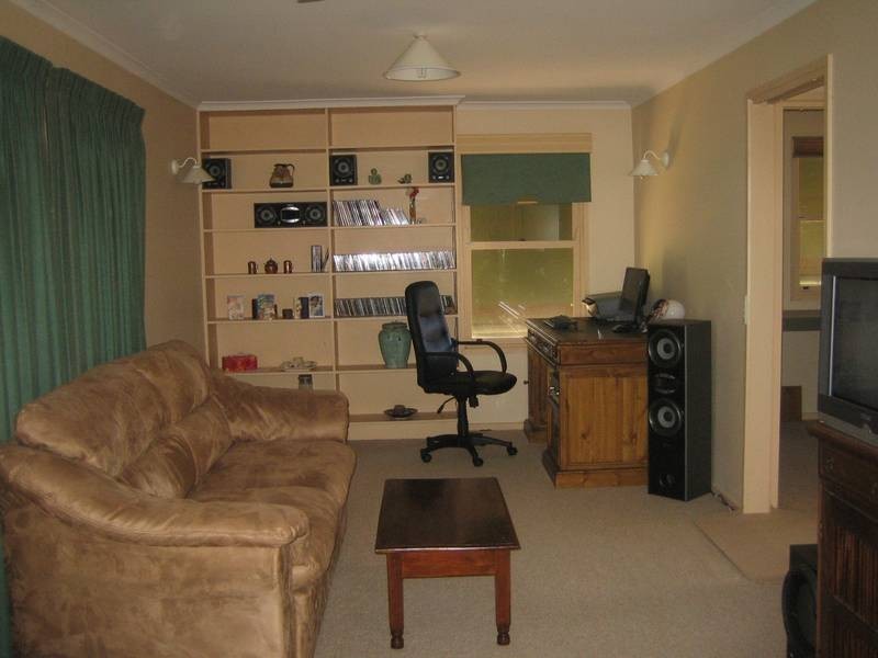 16 Bolton Drive, Strathdale VIC 3550