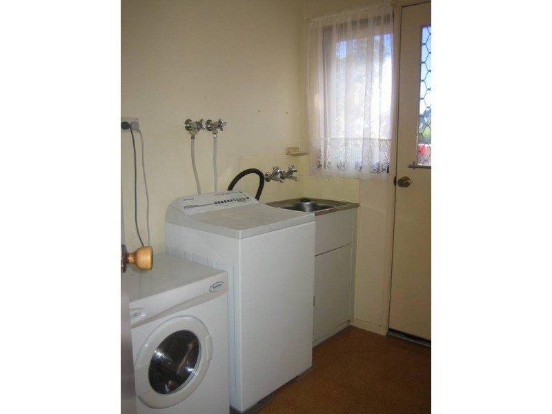 16 Bolton Drive, Strathdale VIC 3550