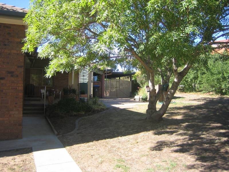 16 Bolton Drive, Strathdale VIC 3550