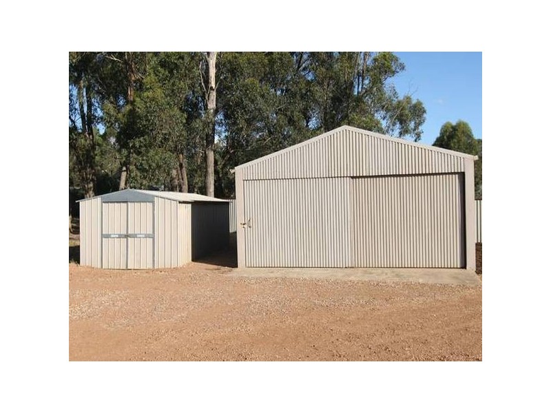 12 Melita Court, Epsom VIC 3551