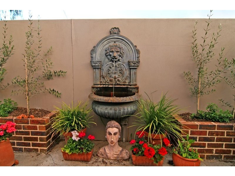 73 Olinda Street, Quarry Hill VIC 3550