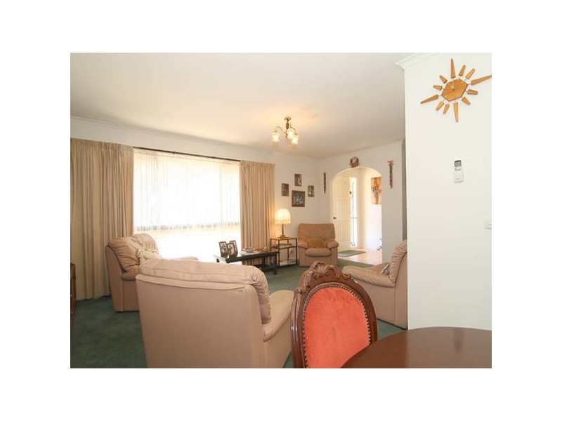 9 Giudice Street, Kangaroo Flat VIC 3555