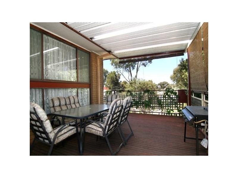 9 Giudice Street, Kangaroo Flat VIC 3555