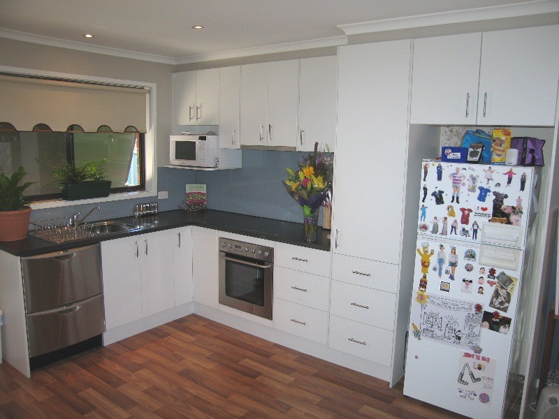 2/14 Park Street, Strathdale VIC 3550