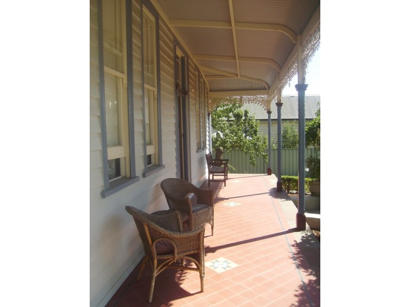 41 Hamlet Street, Quarry Hill VIC 3550