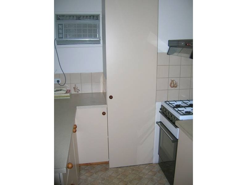 8/9 Crusoe Road, Kangaroo Flat VIC 3555