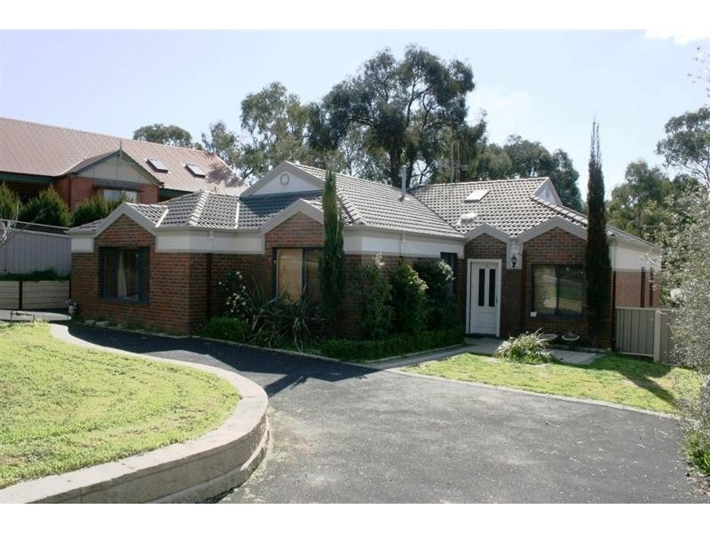 4 Jarrah Court, Spring Gully VIC 3550