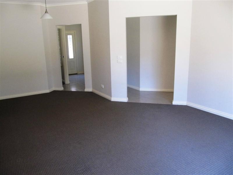 4 Jarrah Court, Spring Gully VIC 3550