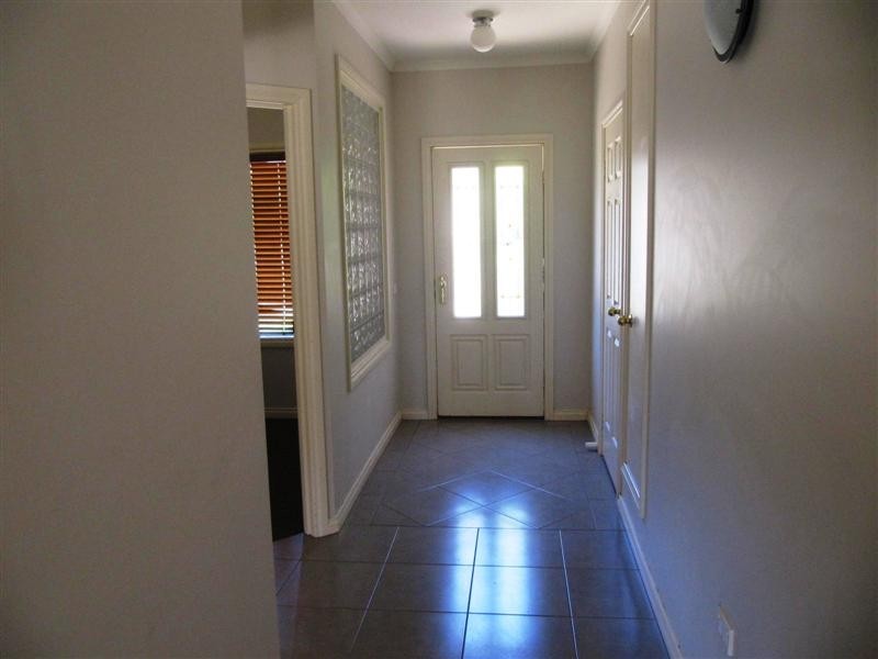 4 Jarrah Court, Spring Gully VIC 3550