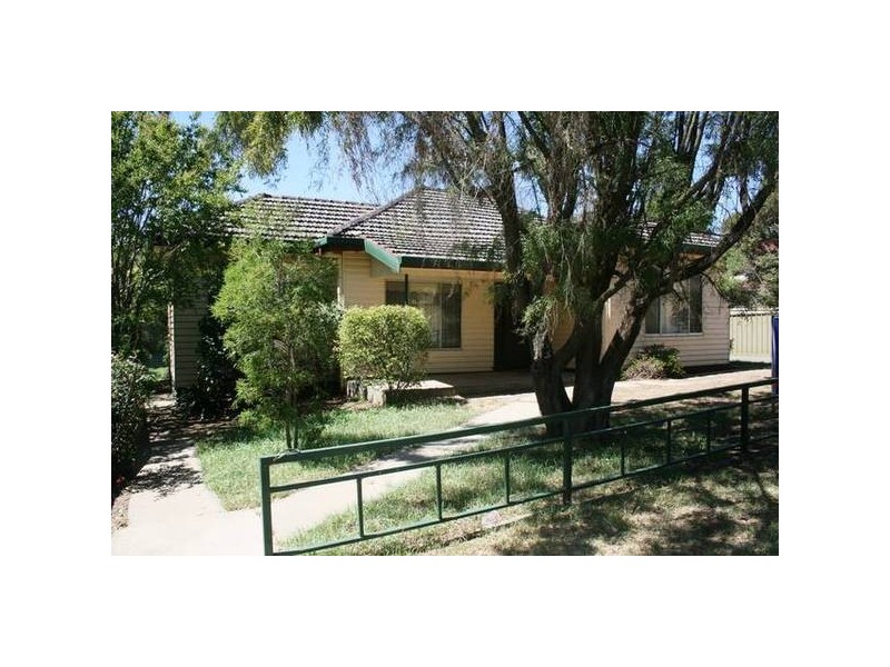 9 Malcolm Street, Quarry Hill VIC 3550