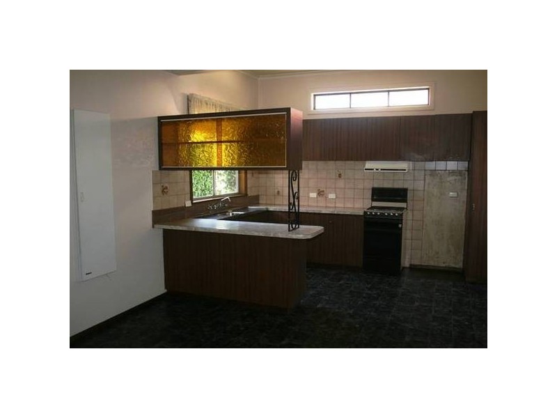 9 Malcolm Street, Quarry Hill VIC 3550