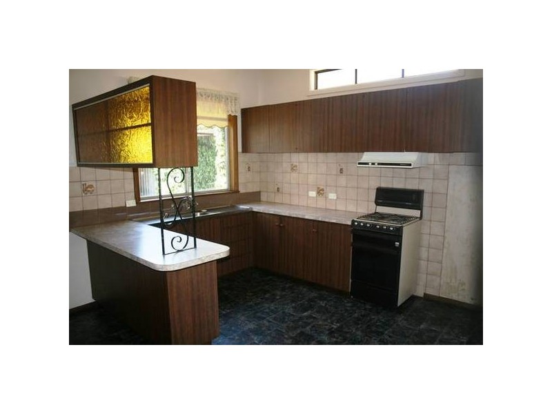 9 Malcolm Street, Quarry Hill VIC 3550