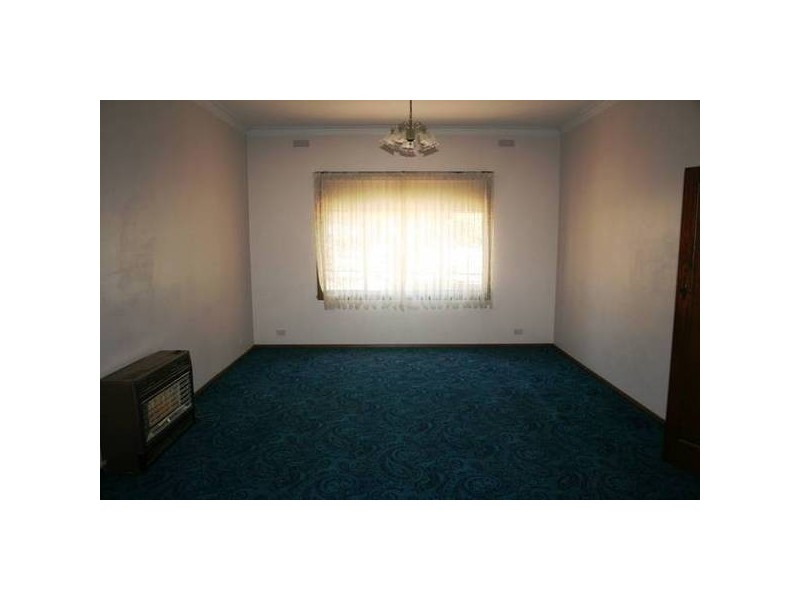 9 Malcolm Street, Quarry Hill VIC 3550