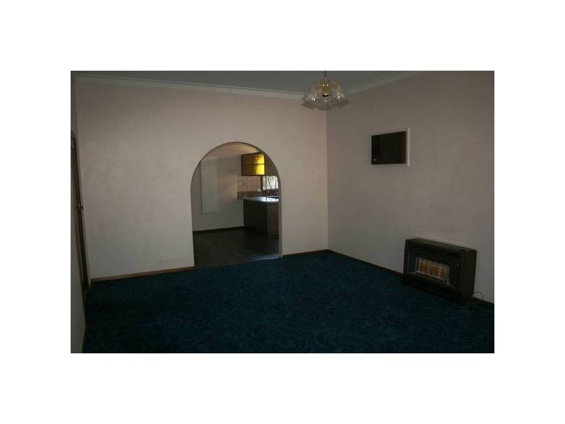 9 Malcolm Street, Quarry Hill VIC 3550