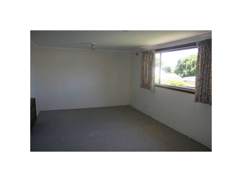 9 Malcolm Street, Quarry Hill VIC 3550