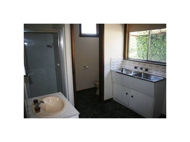 9 Malcolm Street, Quarry Hill VIC 3550