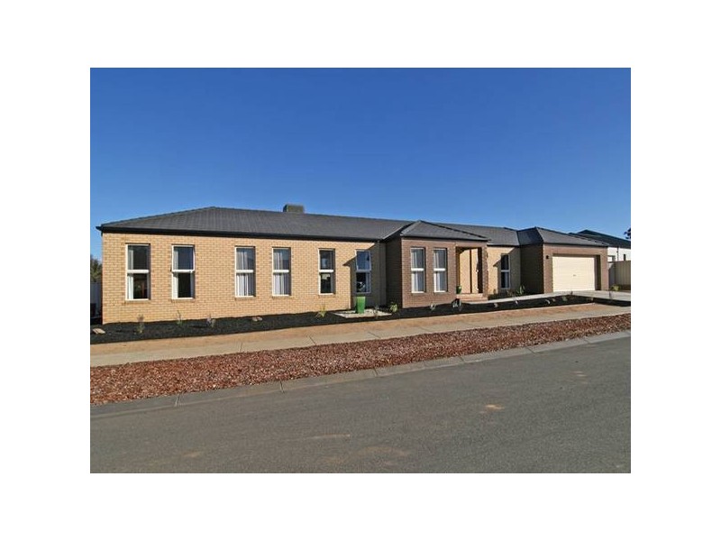 30 Alexander Close, Strathfieldsaye VIC 3551