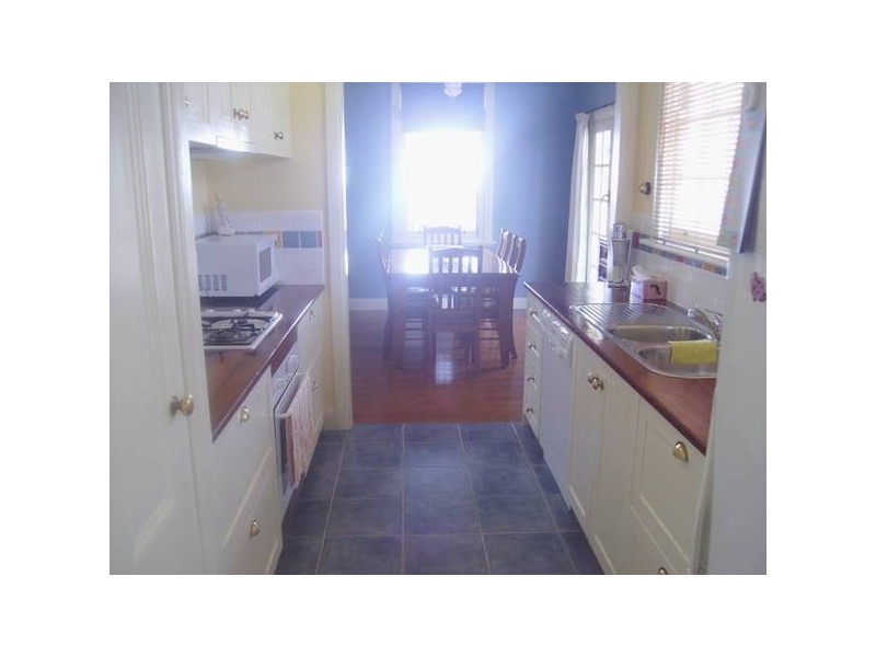 271 Allingham Street, Kangaroo Flat VIC 3555