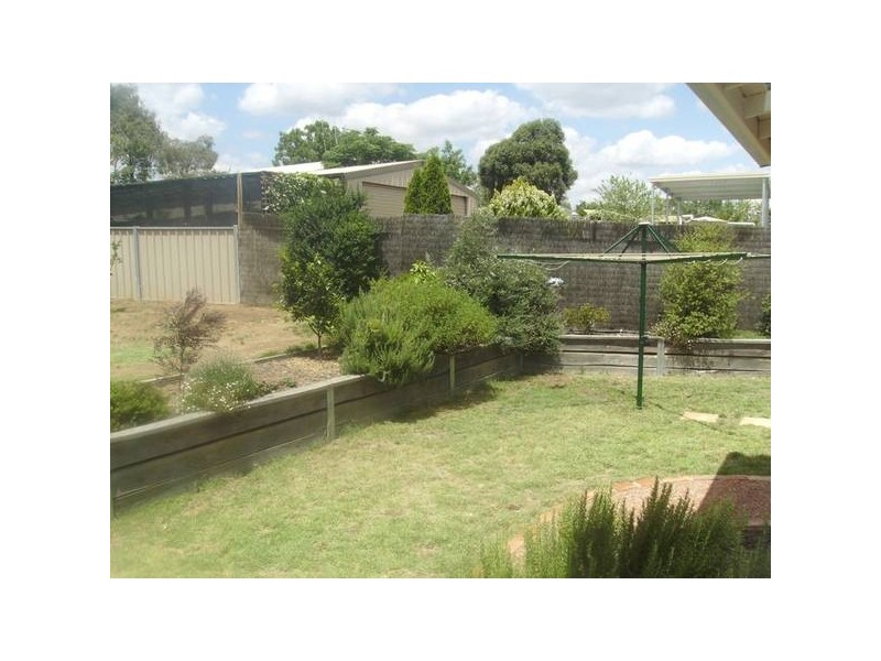 271 Allingham Street, Kangaroo Flat VIC 3555