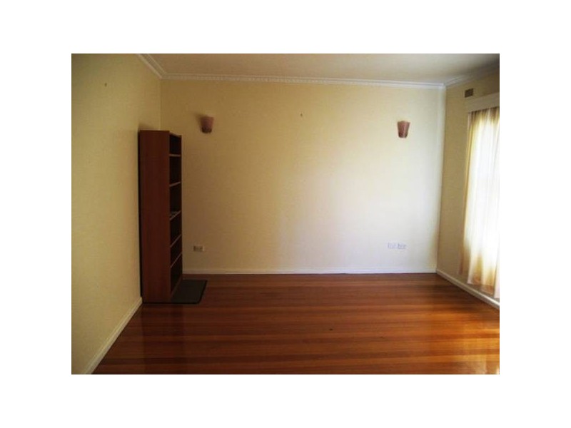 23 Park Street, Strathdale VIC 3550