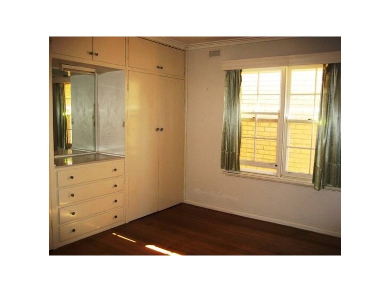 23 Park Street, Strathdale VIC 3550