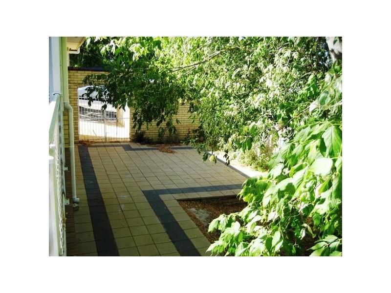 23 Park Street, Strathdale VIC 3550