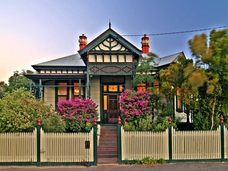 87 Gladstone Street, Quarry Hill VIC 3550