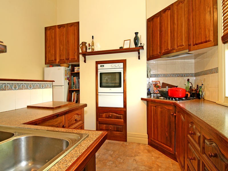 87 Gladstone Street, Quarry Hill VIC 3550