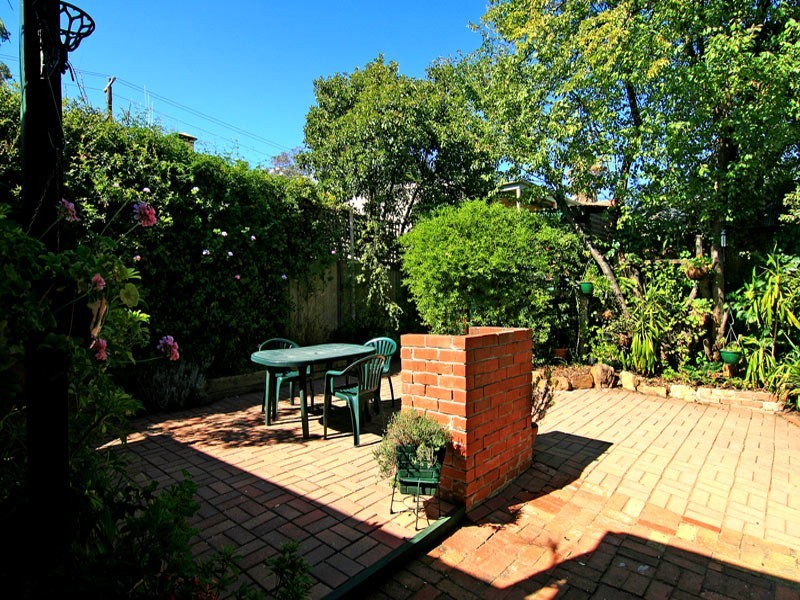 87 Gladstone Street, Quarry Hill VIC 3550