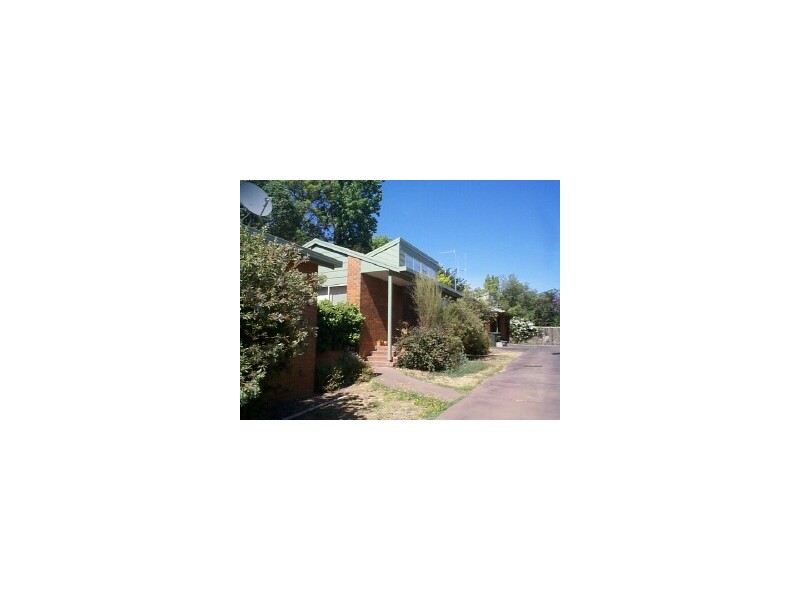 2/13 Thompson Crescent, Bendigo VIC 3550