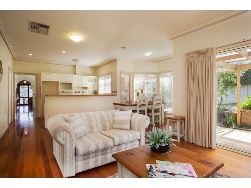 3 Bourke Drive, Strathdale VIC 3550