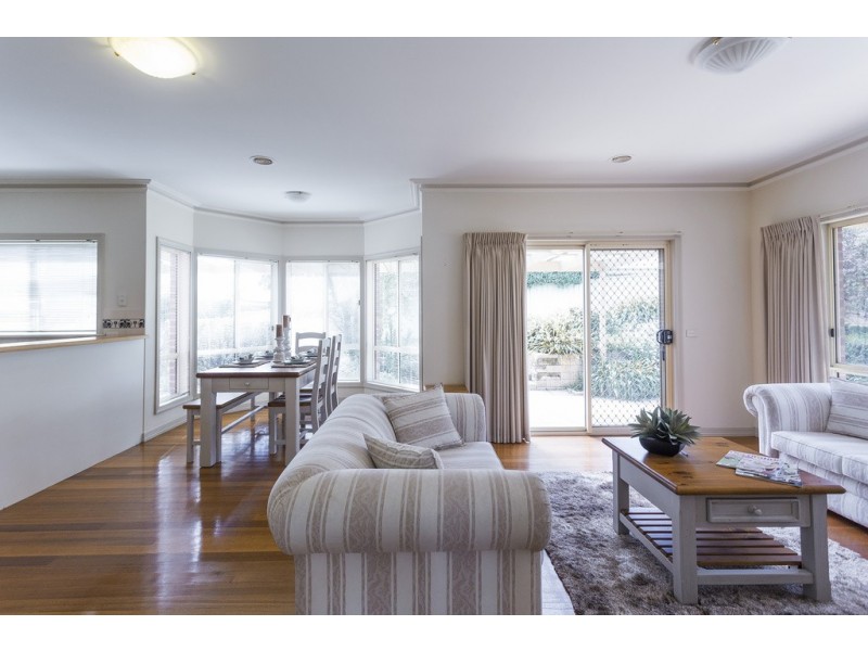 3 Bourke Drive, Strathdale VIC 3550