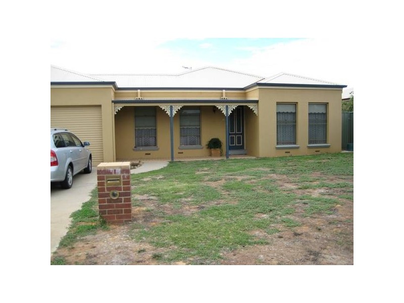 21 Sunset Drive, Strathfieldsaye VIC 3551