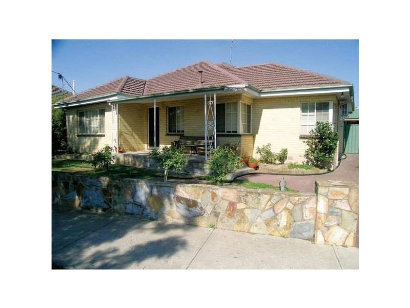8 Bendigo Crescent, Flora Hill VIC 3550