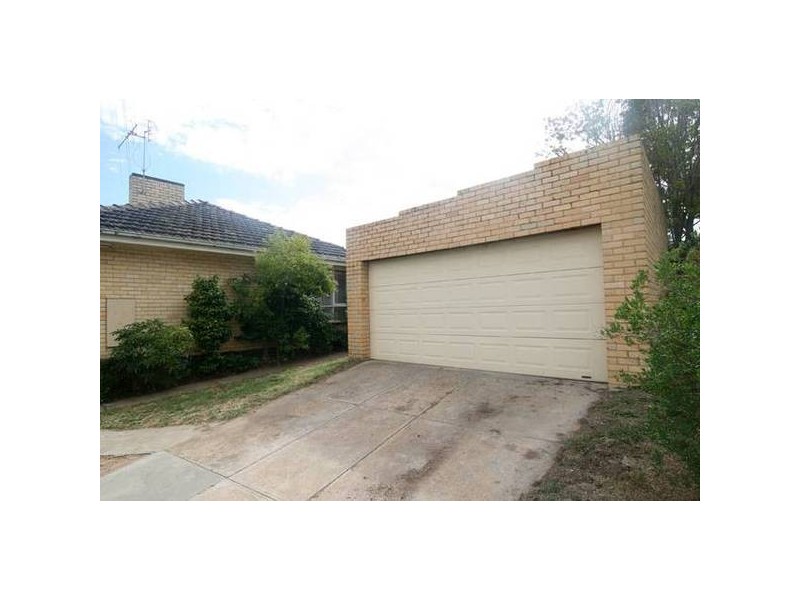 1 Wirth Street, Flora Hill VIC 3550