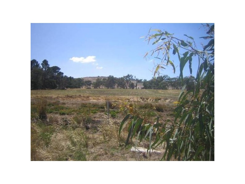 48 Hamilton Way, Lockwood South VIC 3551