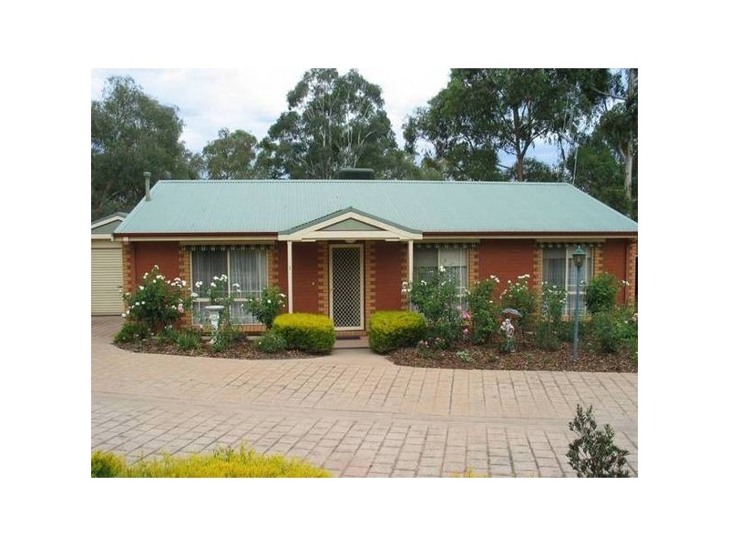 1/18 Lowe Street, Kangaroo Flat VIC 3555