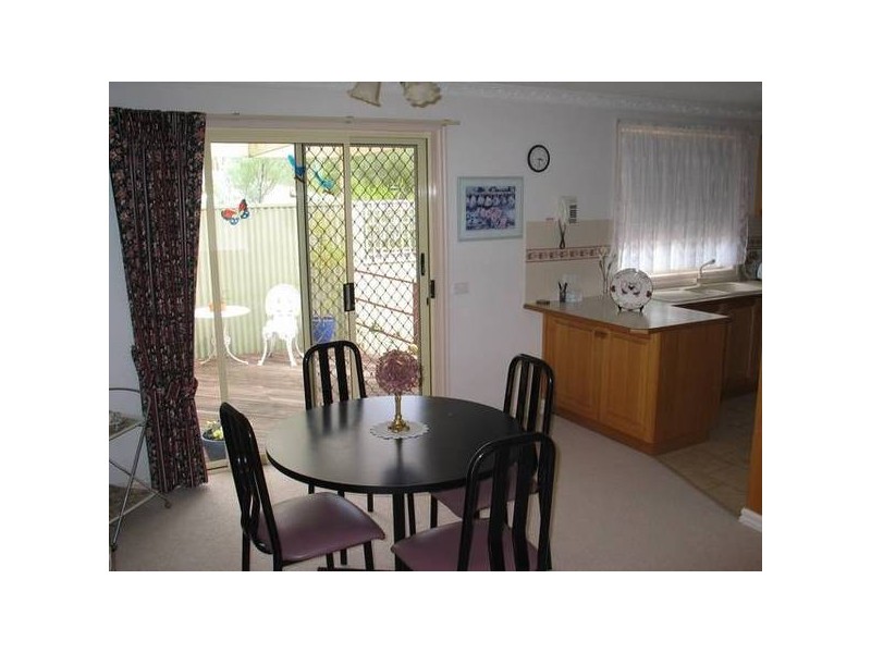 1/18 Lowe Street, Kangaroo Flat VIC 3555