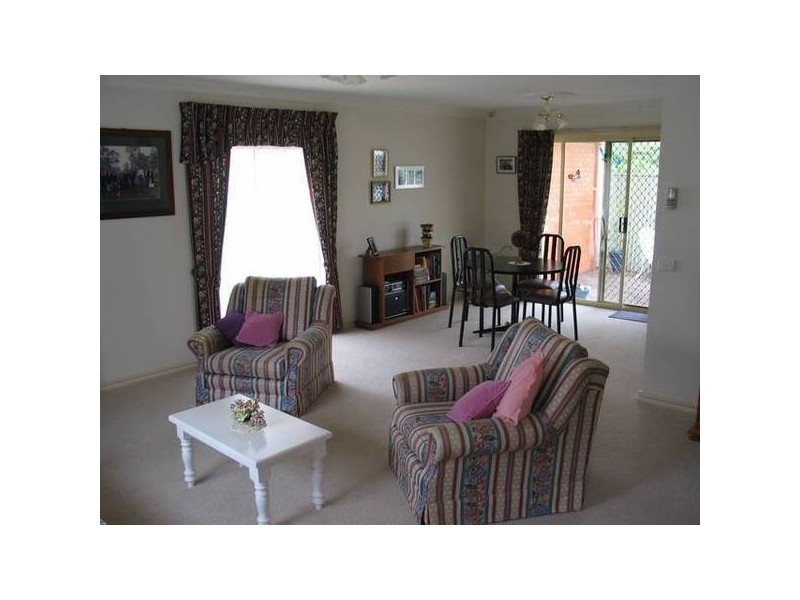 1/18 Lowe Street, Kangaroo Flat VIC 3555