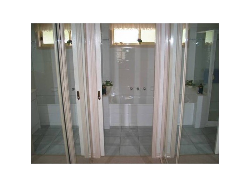 1/18 Lowe Street, Kangaroo Flat VIC 3555