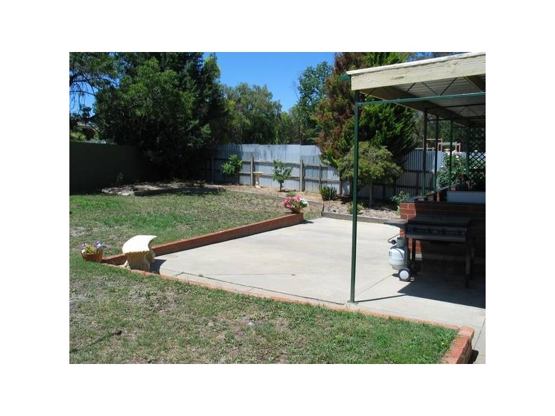 5 Vickers Court, Kennington VIC 3550