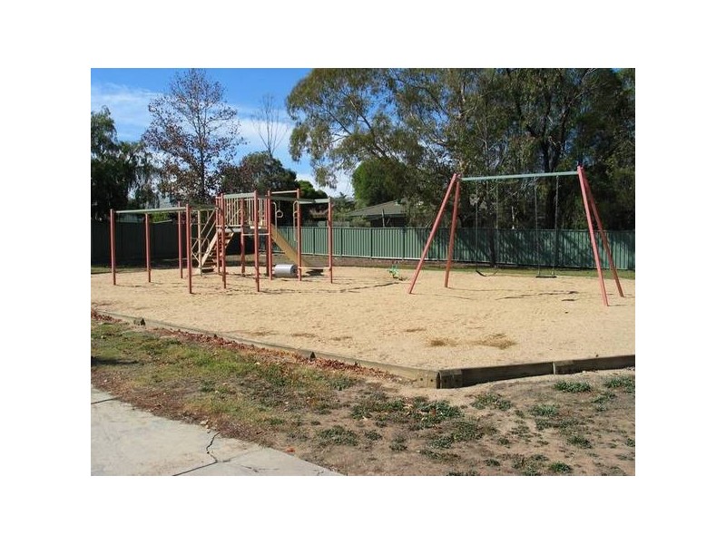 5 Vickers Court, Kennington VIC 3550