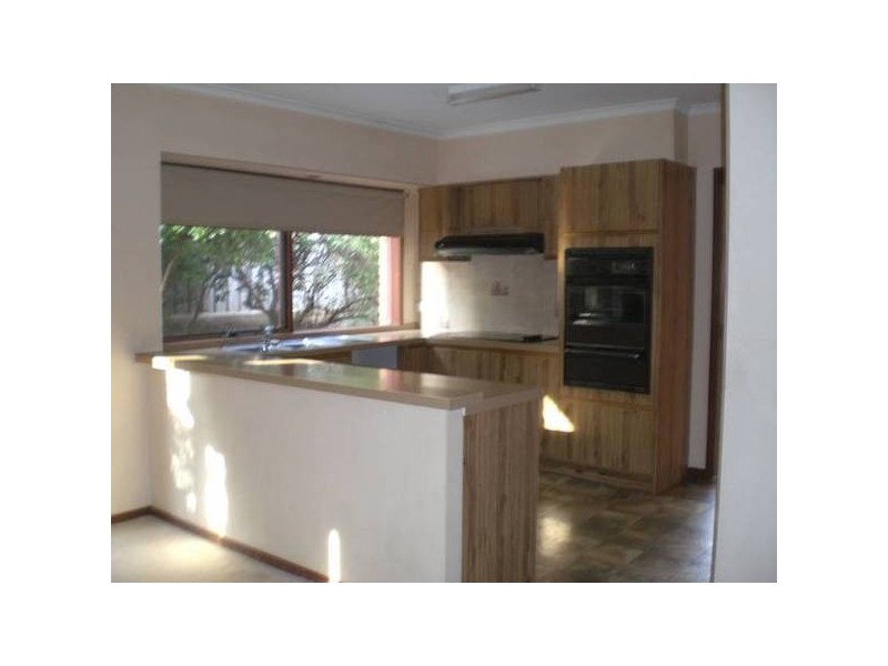 21 Landale Drive, Strathdale VIC 3550