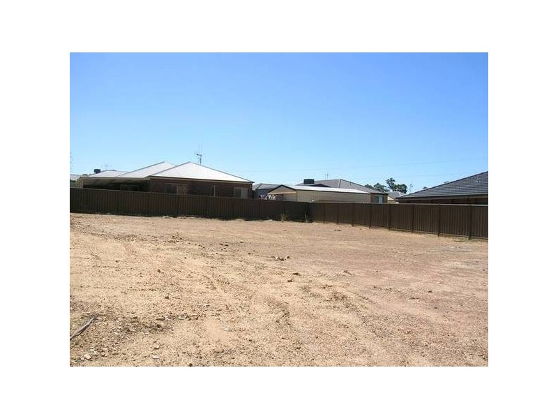 52 norelle crescent, Golden Square VIC 3555