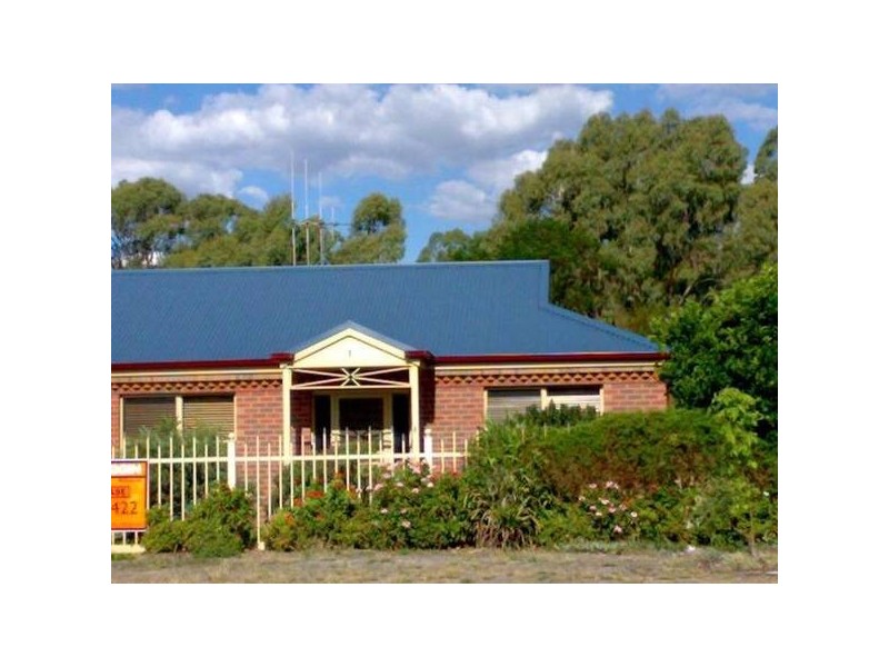 1/9 Camp Street, Kangaroo Flat VIC 3555