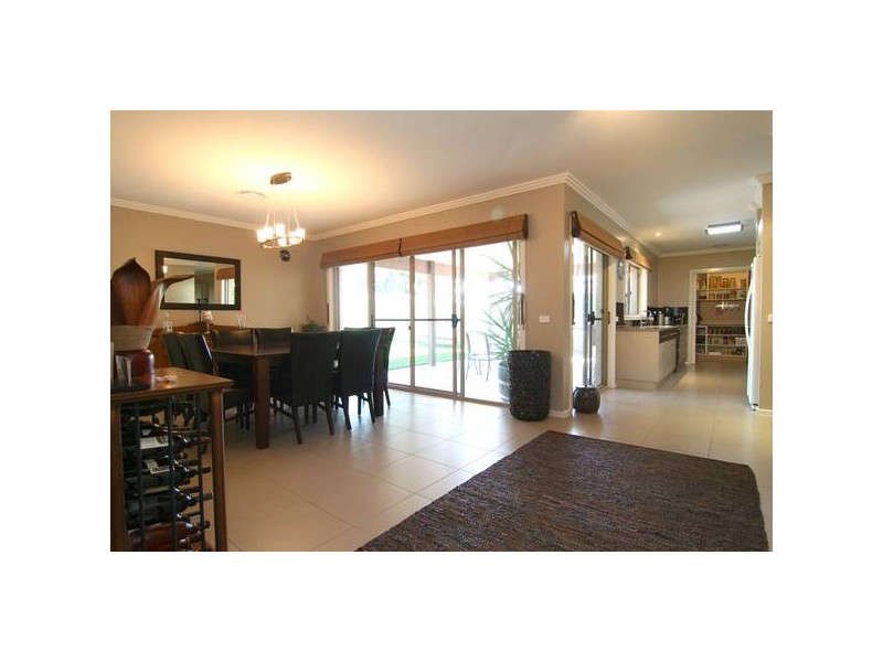 20 Candlewood Drive, Strathfieldsaye VIC 3551